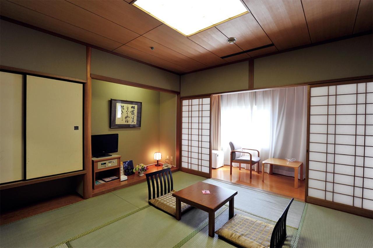 Fukuoka Recent Hotel Exterior foto